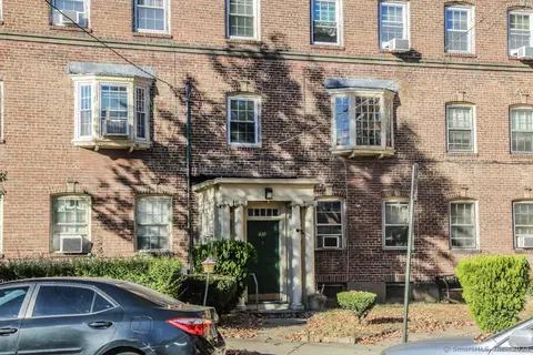 610 Wilmot Ave #2, Bridgeport, CT 06607