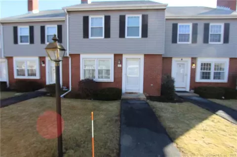 4 Barrington Dr # C, Wethersfield, CT 06109