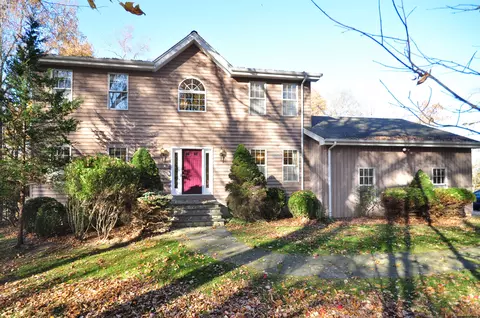 3 Possum Ln, New Milford, CT 06776
