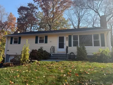 69 Dogwood Ln, Meriden, CT 06450