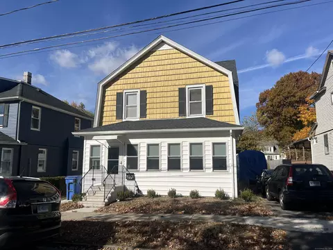 94 Knoll St, Waterbury, CT 06705