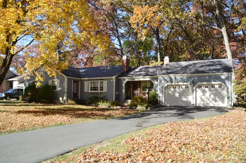 56 Robin Rd, Windsor, CT 06095