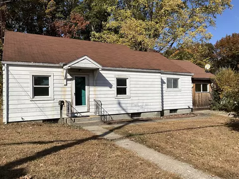 54 Sand Pit Rd, Danbury, CT 06810