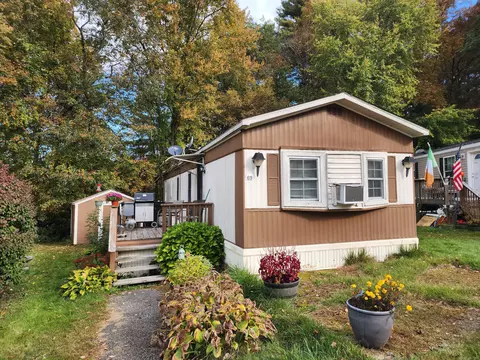 69 R And R Park, Killingly, CT 06241