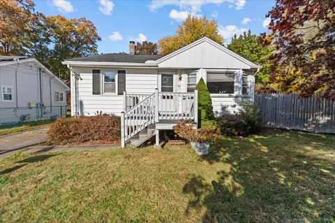 80 Beechwood Ave, Hamden, CT 06514