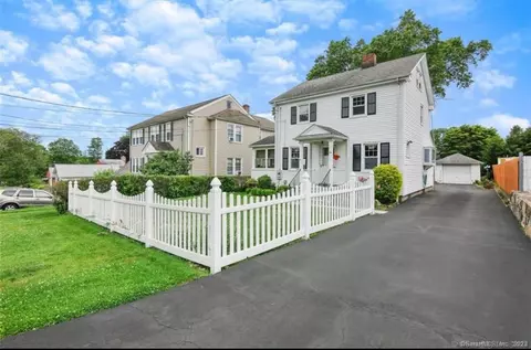 34 Saint Charles Ave, Stamford, CT 06907