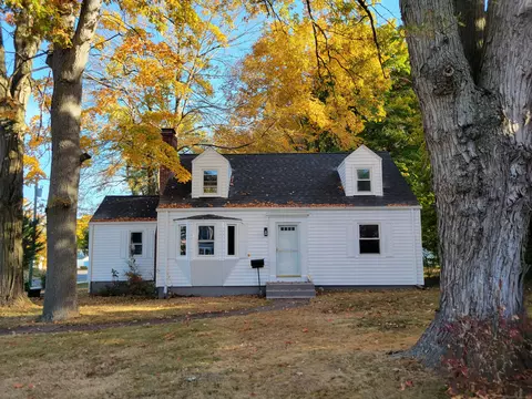 769 Center St, Manchester, CT 06040