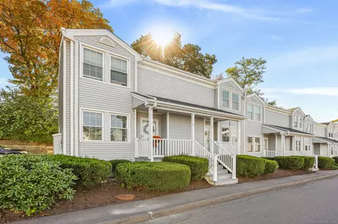 13 Woodhill Rd #13, Milford, CT 06461