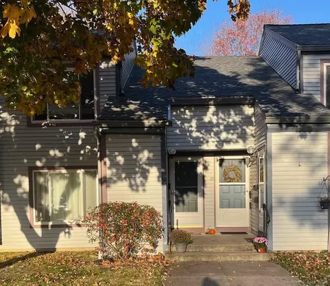 31 Candlewood Dr #31, South Windsor, CT 06074