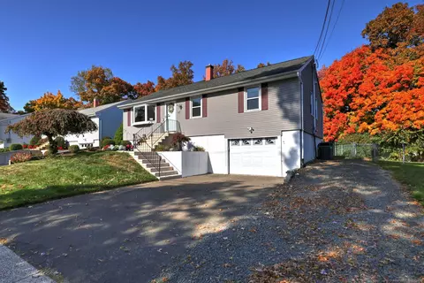 67 Nashawena Ave, West Haven, CT 06516