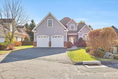 2 Curran Cir #2, Bloomfield, CT 06002
