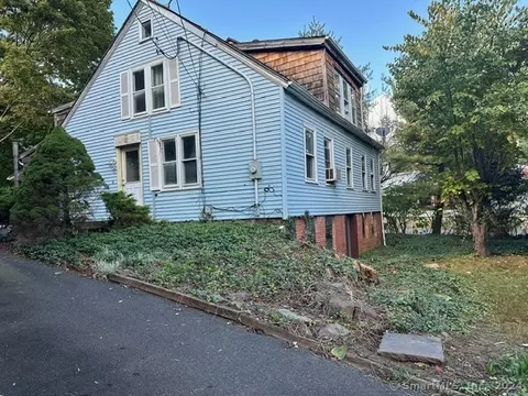 85 Masonic Ave, Wallingford, CT 06492