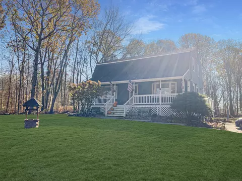 94 Reservoir Rd, Colchester, CT 06415