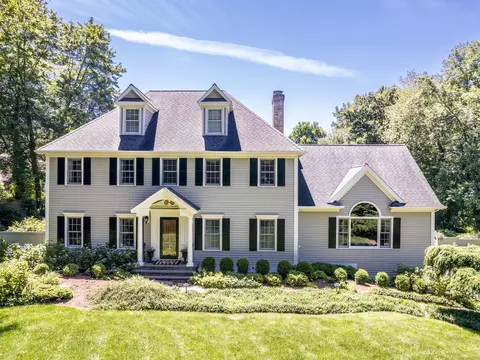 260 Sherwood Farm Rd, Fairfield, CT 06824