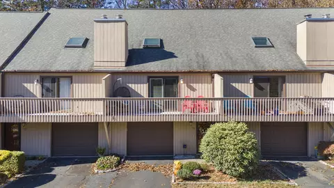 29 Moss Ave #13, Seymour, CT 06483