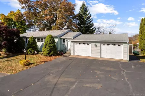 11 Tuthill St, West Haven, CT 06516