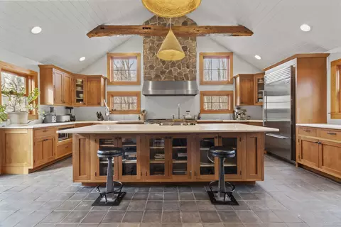 81 Yawbux Valley Rd, North Stonington, CT 06359