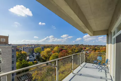 2370 North Ave #9A, Bridgeport, CT 06604