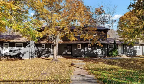190 Main St #190, Newington, CT 06111