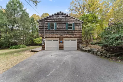 32 Red Cedar Dr, New Milford, CT 06776