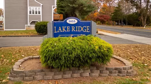 1655 N Colony Rd #9, Meriden, CT 06450