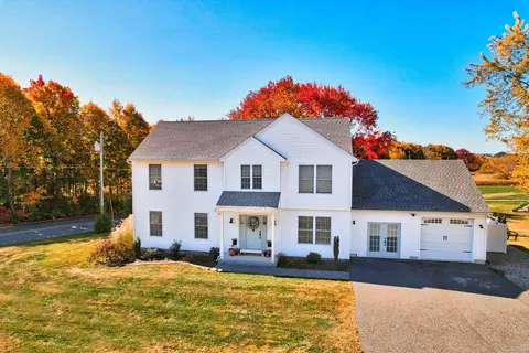 1091 Guernseytown Rd, Watertown, CT 06795