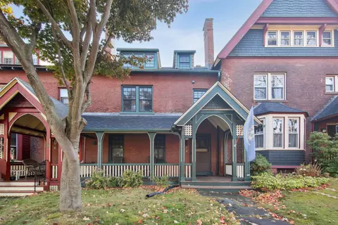 8 Columbia St, Hartford, CT 06106