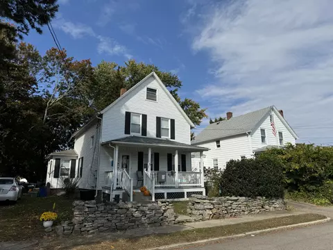 5 Hatch St, Stonington, CT 06355