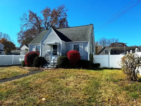 21 Hazel St, Watertown, CT 06779