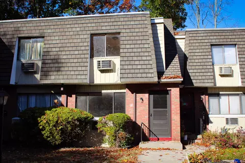 116 High Path Rd #116, Windsor, CT 06095