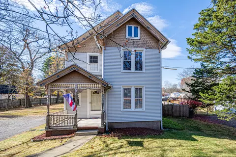 56 Maple Ave, North Haven, CT 06473