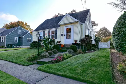 56 Alden Pl, Milford, CT 06460