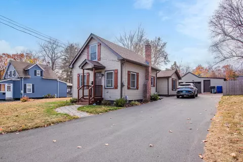 10 Elm Ave, Enfield, CT 06082