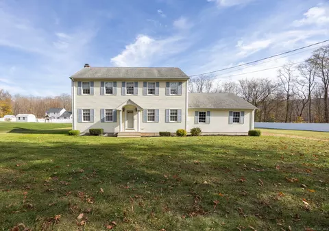 5 Woods Hill Rd, Northford, CT 06472