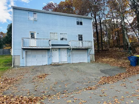 28 Santoro St, Waterbury, CT 06704