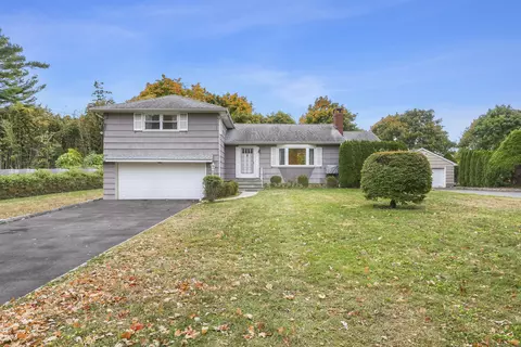 20 Norias Rd, Greenwich, CT 06830