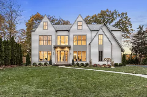 25 Sniffen Rd, Westport, CT 06880