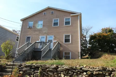133 Goddard Ave, Bridgeport, CT 06610