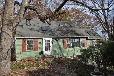 45 Berkshire Dr, Brookfield, CT 06804