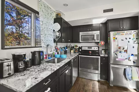 229 Bacon Pond Rd #154, Woodbury, CT 06798