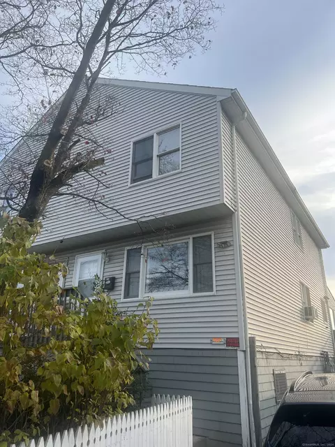597 James St, Bridgeport, CT 06604