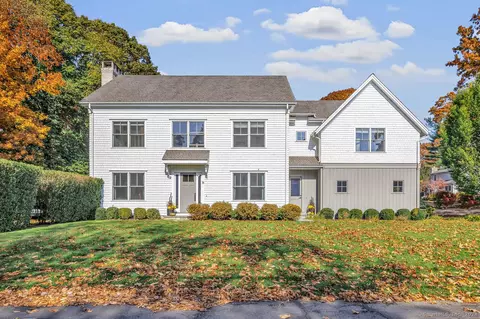 16 Ridge Dr, Westport, CT 06880