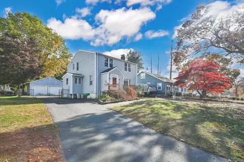 92 Dewey Ave, East Haven, CT 06512