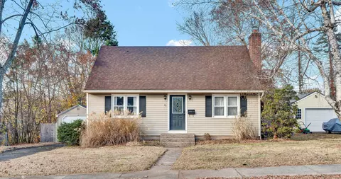 43 Coleman Rd, Manchester, CT 06042
