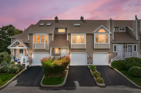 28 Sandpiper Cres #28, Milford, CT 06460
