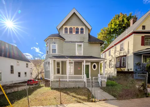 27 Frederick St, Waterbury, CT 06710