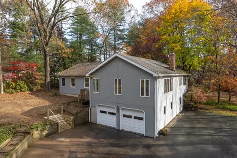 19 Wescott Rd, Simsbury, CT 06070