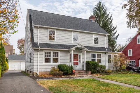 28 Lexington Rd, West Hartford, CT 06119