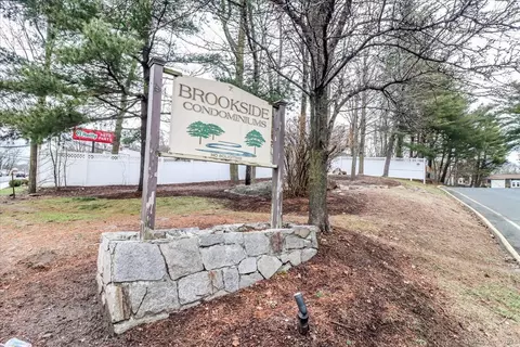 7 Padanaram Rd #D99, Danbury, CT 06811