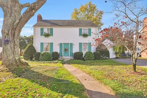 85 Knollwood Rd, East Hartford, CT 06118